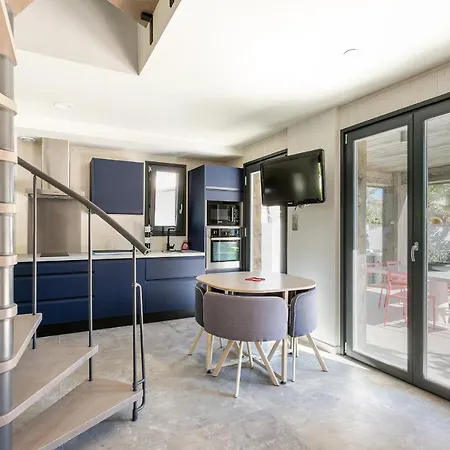 Le Cabanon *